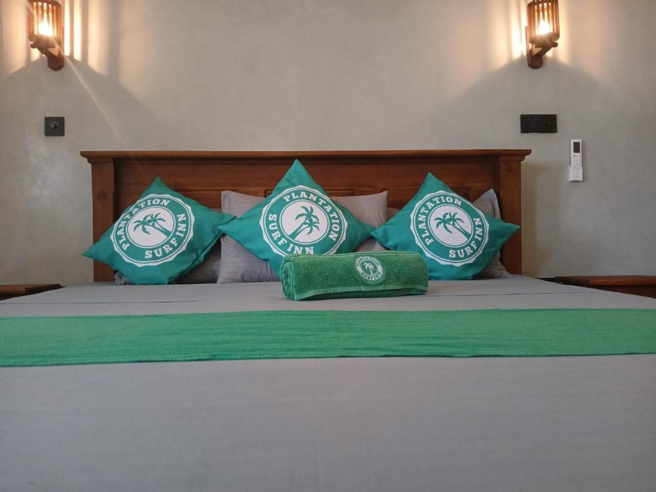 Plantation Surf Inn & Restaurant - Midigama East Værelse billede